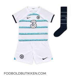 Chelsea Christian Pulisic #10 Udebanetrøje Børn 2022-23 Kortærmet (+ Korte bukser)